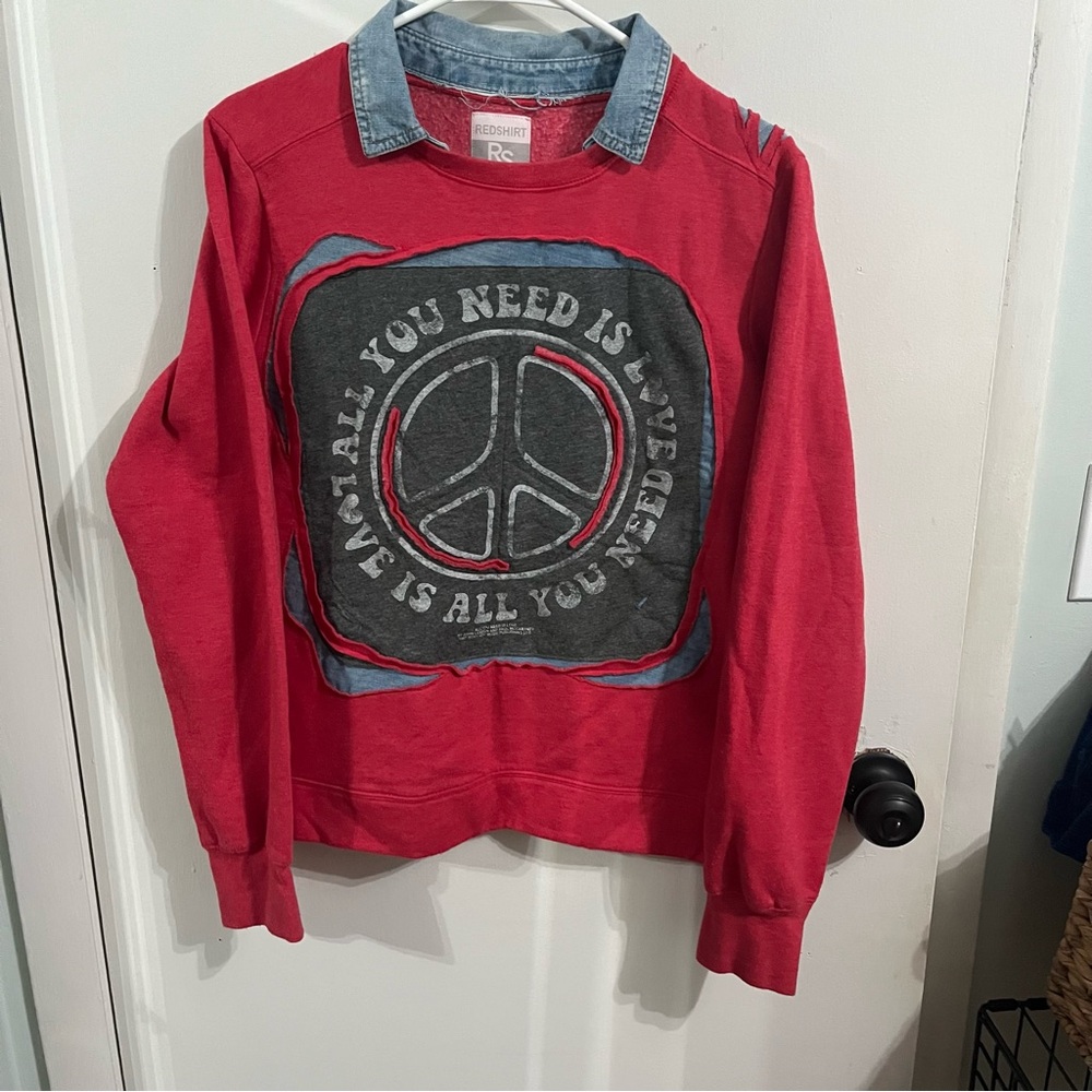 One of a Kind Stitched All You Need Is Love Womens Sweatshirt Size Large